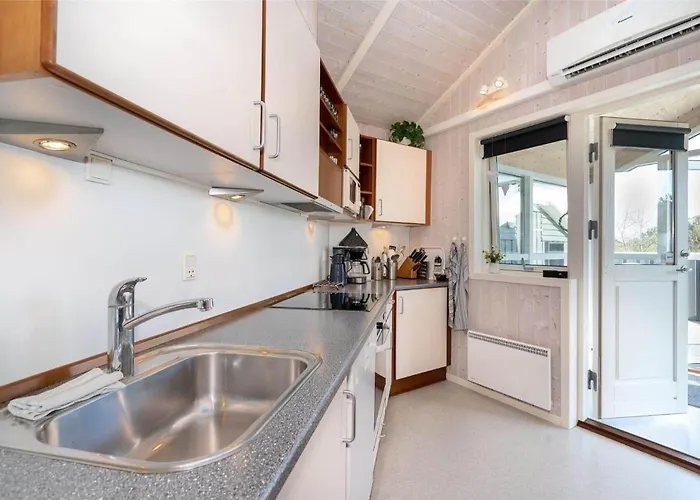 291-ringkobing-lyngsletten-28 بيت للعطل *